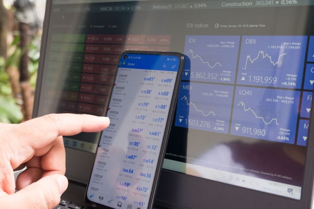 Ichimoku Cloud Strategy: A Complete Guide for Forex Traders