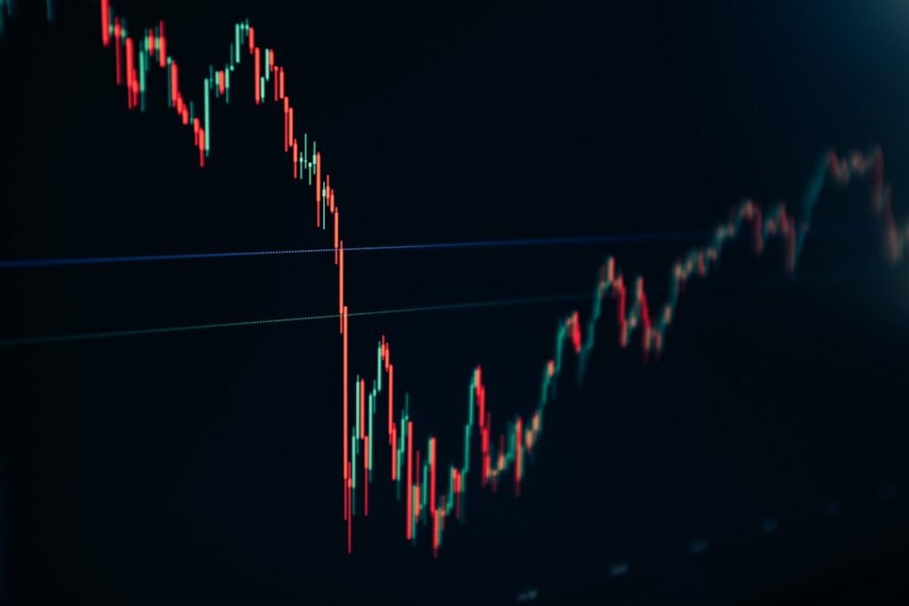 Mean Reversion Trading Strategy: Fade Extremes